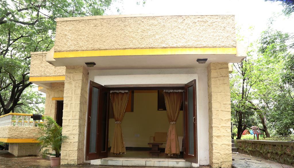Panoramic Resort Panvel Karnāla Exteriör bild