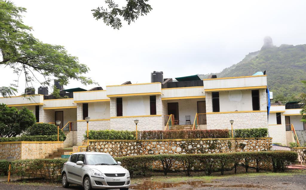 Panoramic Resort Panvel Karnāla Exteriör bild