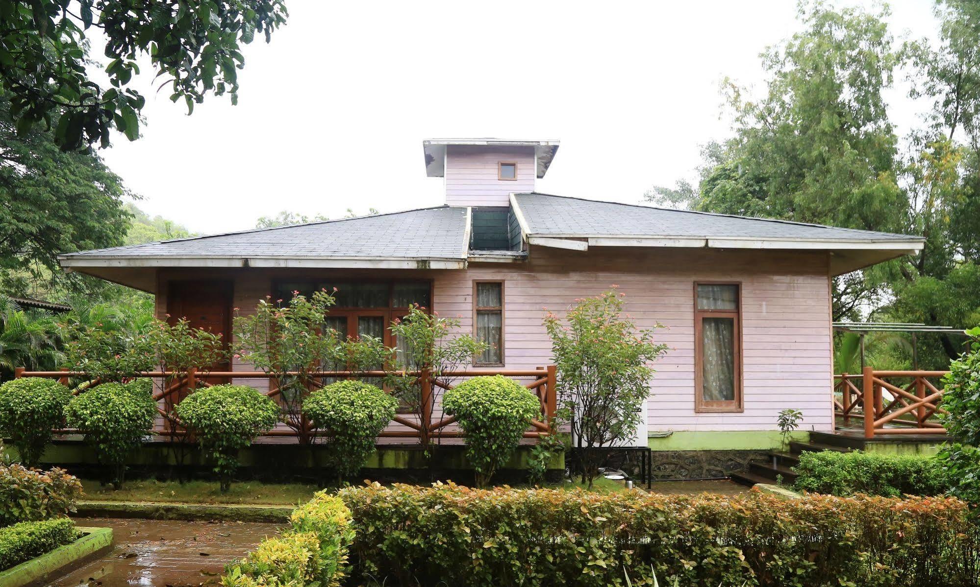 Panoramic Resort Panvel Karnāla Exteriör bild