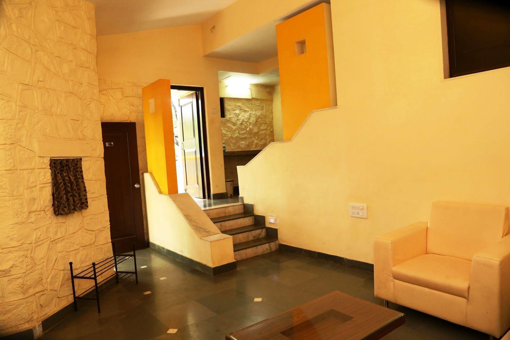 Panoramic Resort Panvel Karnāla Exteriör bild