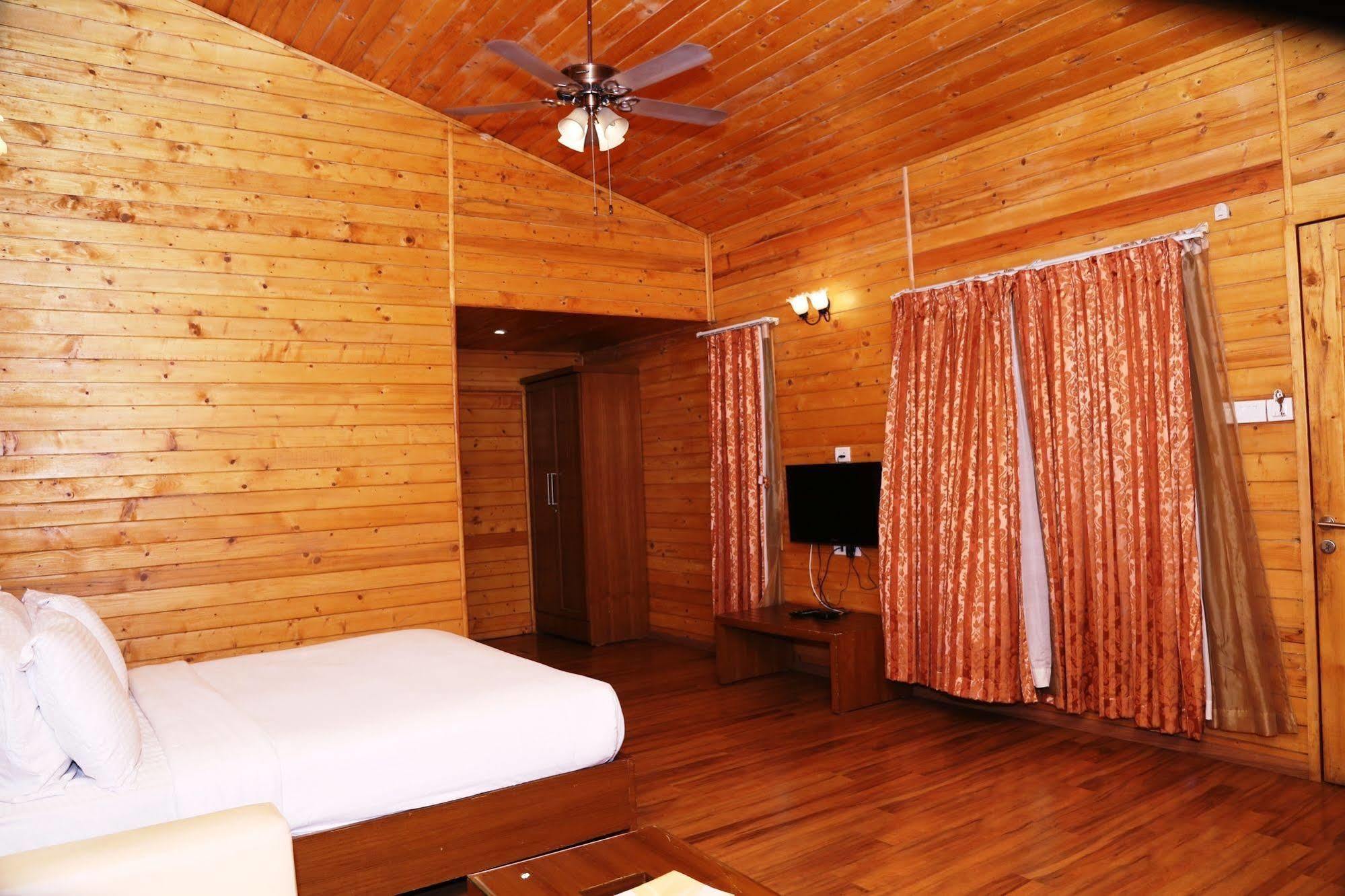 Panoramic Resort Panvel Karnāla Exteriör bild